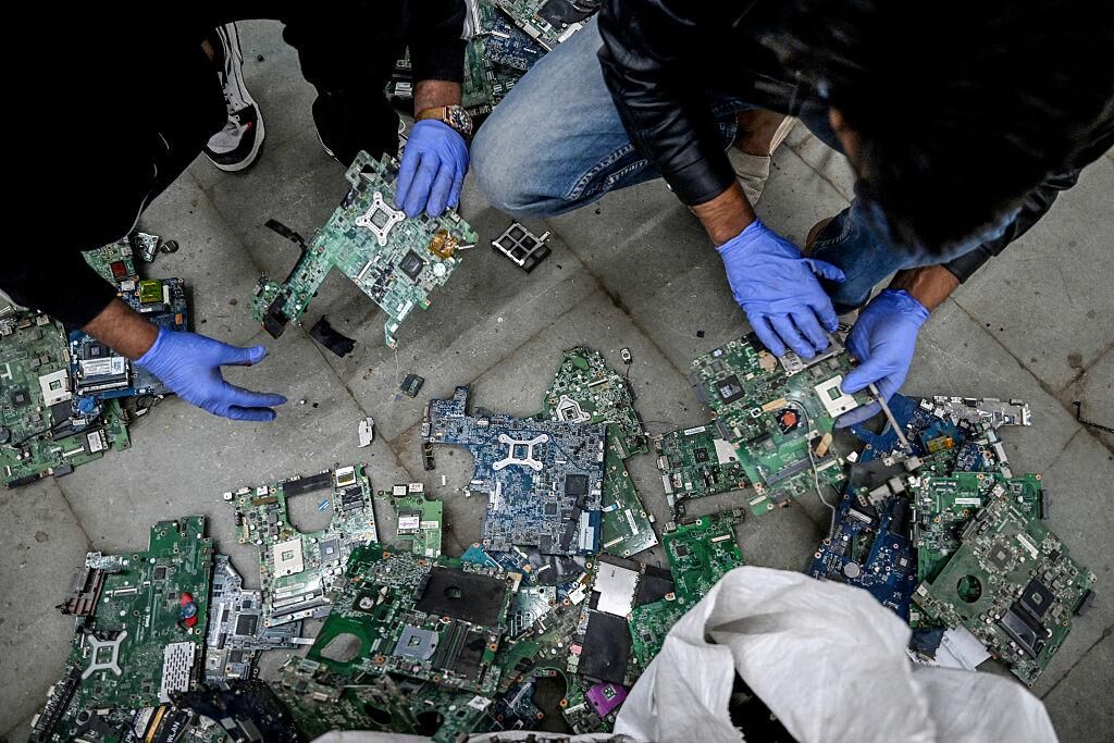 Inside India’s E-Waste Industry: How E-Waste Management Training Shaped EcoTrio’s Sustainable Recycling Journey